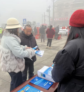 松滋：“四送”春风满城来