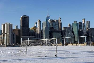 美国“退群”，纽约“进群”