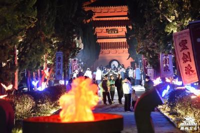 今天，你去了没？荆州这里藏着一个浪漫的夜！ 