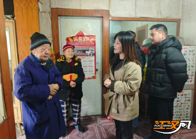 《江汉风》暖冬行动 | 暖冬行动送上门 米油情深慰老人