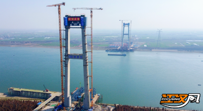 重点项目追踪丨荆州李埠长江公铁大桥双主塔同日封顶