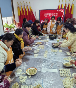 新春走基层 | “老八栋”里年味浓