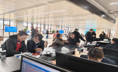 石首：春节服务不打烊 不动产登记不断档