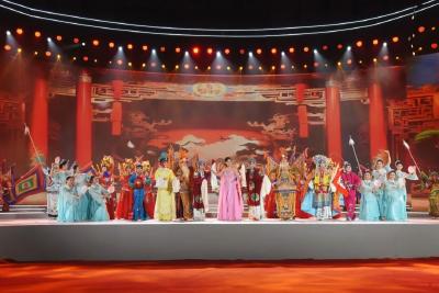 今夜，荆州沸腾了！