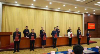 湖北唯一！这名荆州人荣获全国先进个人