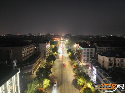 张灯结彩迎春节：荆州区启动城区新春亮化美化工程