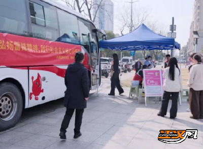 【培育和践行社会主义核心价值观】共青团荆州市委联合市中心血站开展无偿献血活动