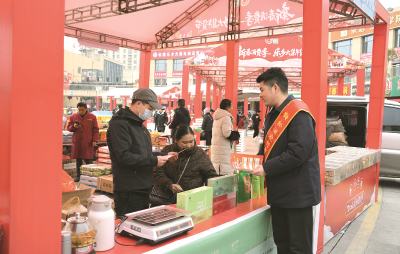 【坚守初心护权益 荆州农商银行全域发力勇担当】松滋农商银行：金融活水润泽本土 倾力服务地方发展