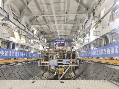 长江水下，将通高铁！