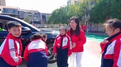 6000场活动、20万人次受益，这群“辣妈酷爸”真是酷！