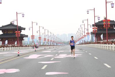 樱花跑道、楚服加油团、音乐加油站…… 纪南文旅区13个特色氛围点为“荆马”添彩 