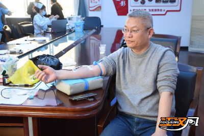 荆州市公路事业发展中心组织开展无偿献血活动