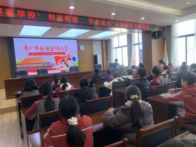 荆州区北门派出所民警走进楚都学校开展法制教育讲座