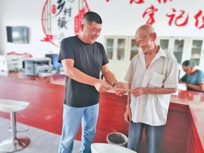 痛悼！湖北黄冈“好支书”吴劲松去世，缺席领奖