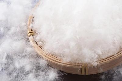 羽绒服到底能不能干洗？最全冬装清洗攻略来了