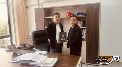 优化营商环境 | 石首市自然资源和规划局： 送证上门暖企心 靠前服务促发展 