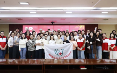 “救命神器”进法院！荆州市红十字会向市法院捐赠AED并开展应急救护培训