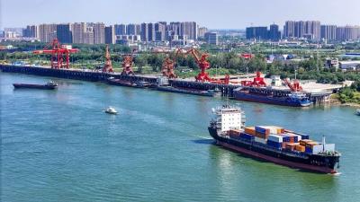 首季开门红！荆州这个港区，吞吐量增长106%