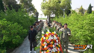 洪湖赤卫队民兵连开展清明祭扫活动