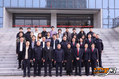 荆州市中级人民法院与荆州学院联合开展主题党日活动