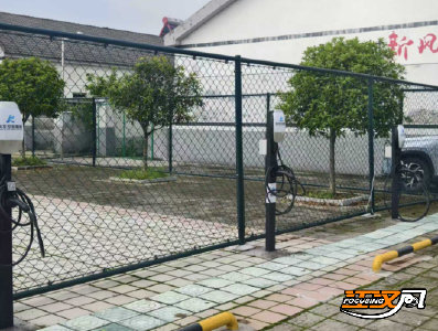 【办实事 在行动】企业职工点赞“家门口”充电  荆州经开区滩桥镇新增两处新能源充电站