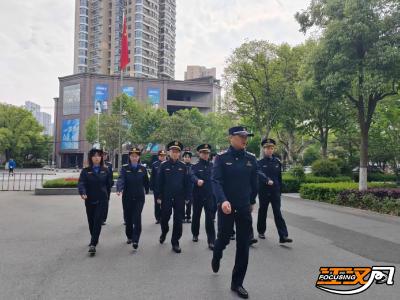 “小薇”+“小翔”：荆州城管首支青年先锋队将护航“五一”