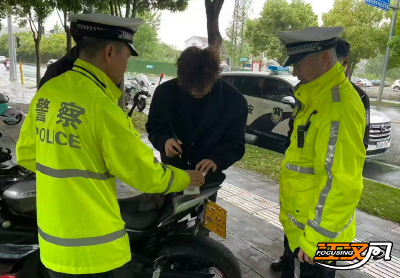 扰民 “炸街” 终被查！荆州交警整治非法改装摩托车