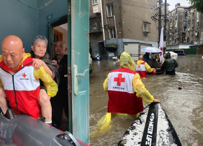 迎战强降雨 | 荆州区红十字水上救护队暴雨中成功营救被困老人