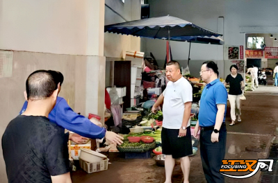 迎战强降雨丨荆州市商务局筑牢民生保供防线