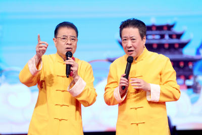 荆楚“红色文艺轻骑兵”跨区域联动惠民演出走进监利