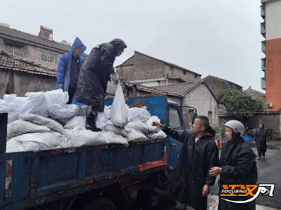 迎战强降雨丨荆州区梅村社区：众志成城护家园 风雨同舟显担当