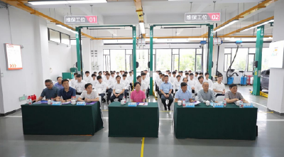 乘“智”而上！荆州迎来全民新课堂