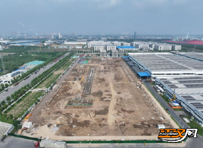 美的洗衣机荆州基地二期项目：首根钢柱就位  迈向智能体2.0