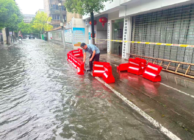 迎战强降雨 | 闻 “汛” 而动 全力保通 —— 荆州区筑牢汛期寄递安全防线