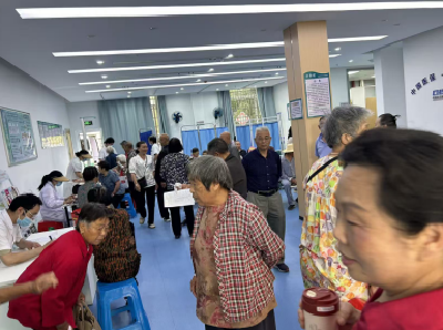 荆州区：老人免费健康体检 应检尽检不漏一人
