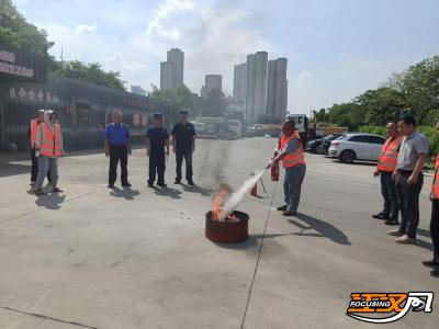 【办实事 在行动】筑牢安全防线：沙市城管开展端午消防安全应急演练 