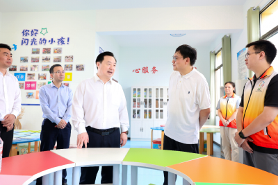 汪元程调研社会工作