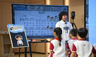 荆州市程丹名师工作室开展第六次研修暨经开区中小学音乐教师素养专业培训活动