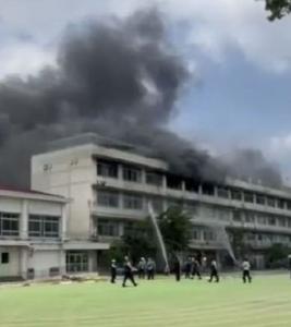 日本一小学发生火灾 约300名学生被疏散