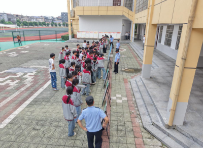国际禁毒日 | 石首市小河口镇：警校联动开展禁毒宣讲