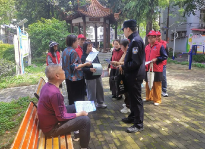 【全民反诈在行动】荆州区警方开展入户反诈宣传行动