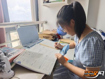 2026江汉风“爱心成就梦想助学行动” | 荆州女孩徐晓贝：把“热乎”的知识变成妈妈的底气