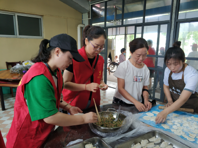 市博物馆组织开展党员干部志愿者活动