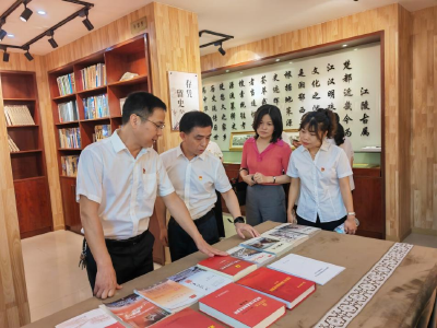 石首市档案馆赴江陵县开展业务交流学习暨主题党日活动