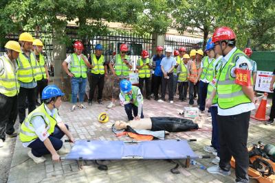 以练促防 市住建系统举办建筑工程有限空间事故应急救援演练