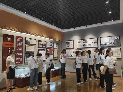 市民政局开展党风廉政宣教月清廉主题路线活动