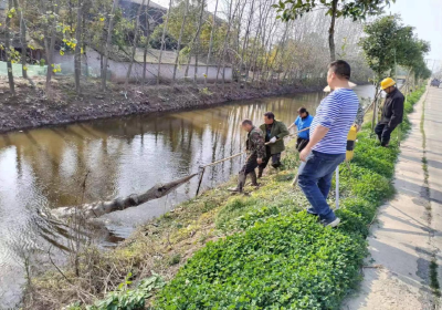 清禁用渔具，保河湖生态