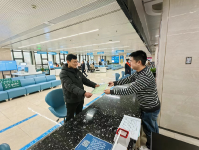 石首市自然资源和规划局：办事只进“一扇门” “三集中三到位”显成效