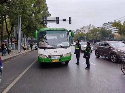 石首市交通运输综合执法大队全力保障春运道路客运秩序稳定