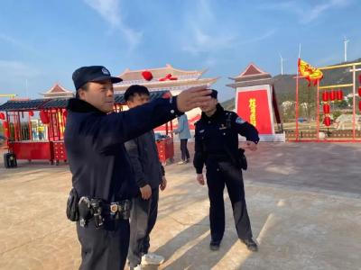 石首：万家团圆“中国红”平安守护“警察蓝”